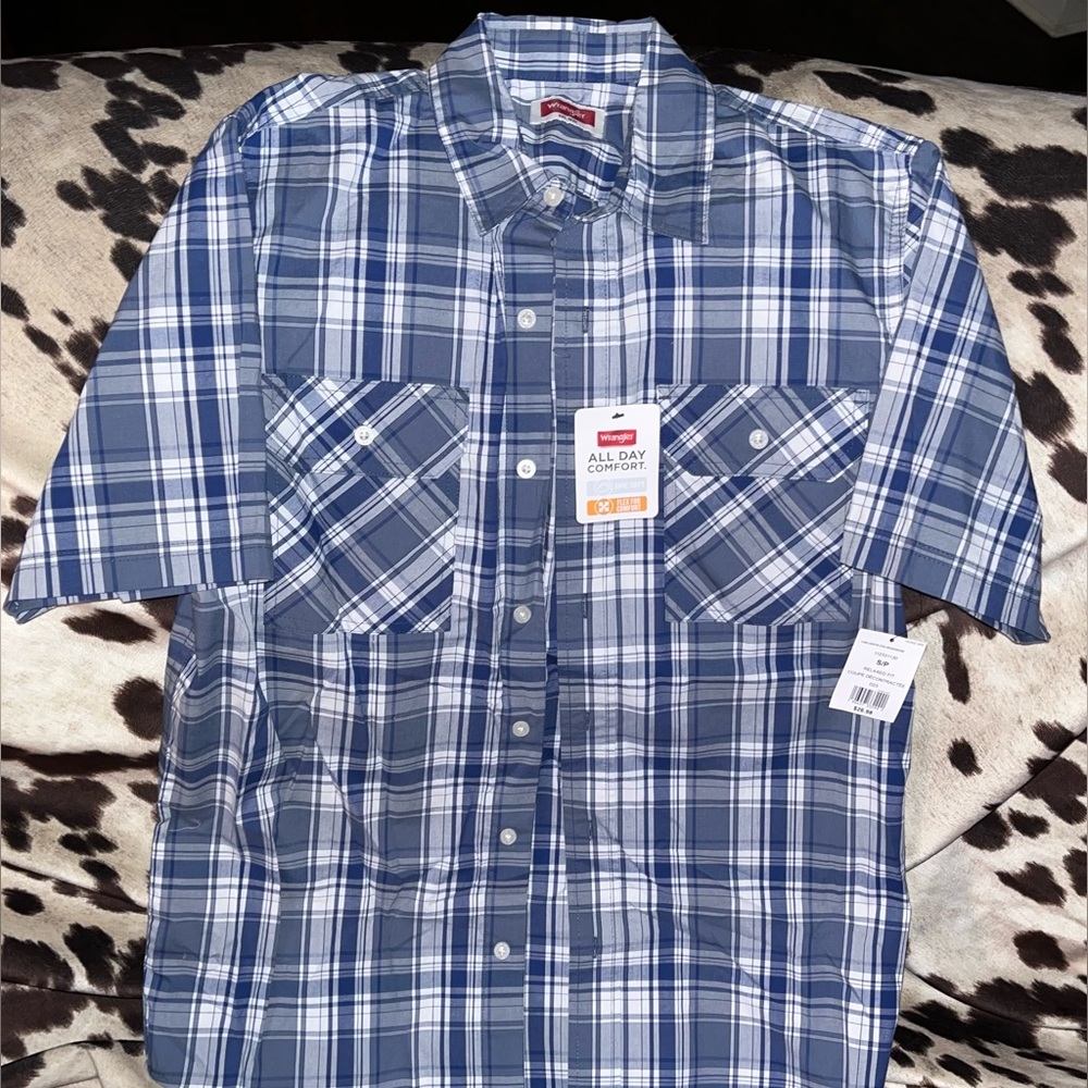 Men’s Short Sleeve Wrangler Snap Button Down Shirt